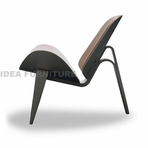 Wegner Shell chair