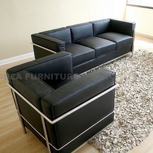 Le Corbusier LC2 3 Seater Sofa