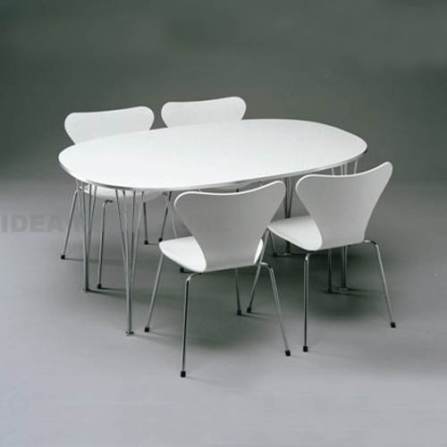 Super-circular Table