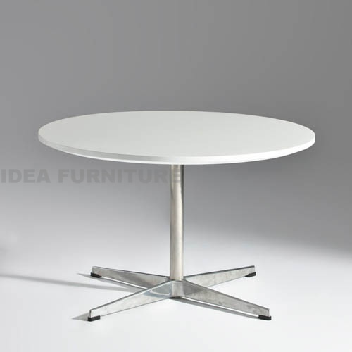 Arne Jacobsen Coffee Table