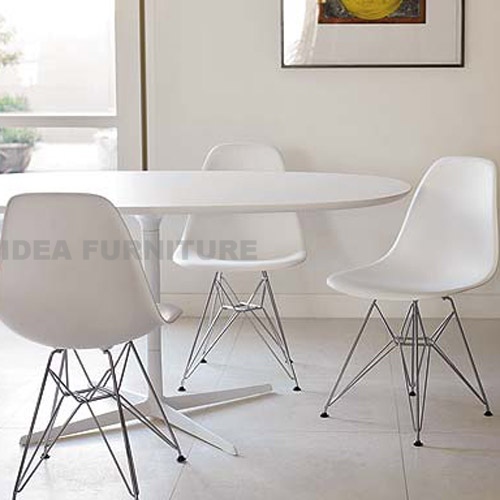 Eames Plastic Chair