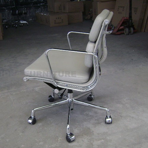 Eames Low Back Softpad Chair