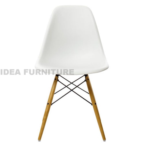 Eames Side Chair