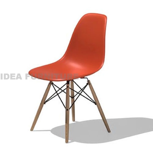 Eames Side Chair