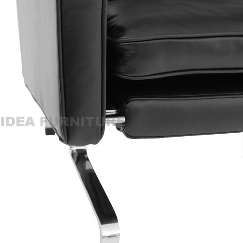 PK31 Lounge Armchair