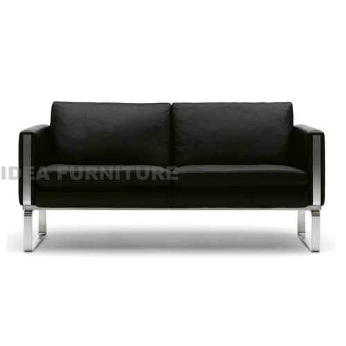 Hans Wegner CH102 2 Seater Sofa