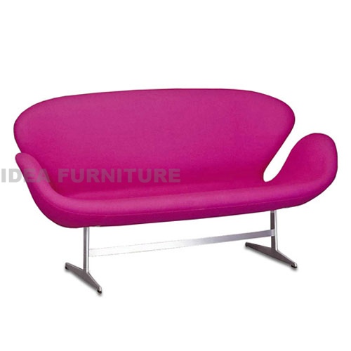 Arne Jacobsen Swan Sofa