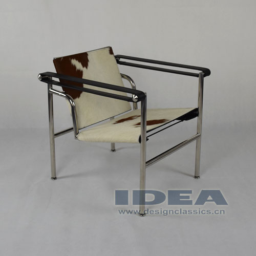 Basculant Chair LC1