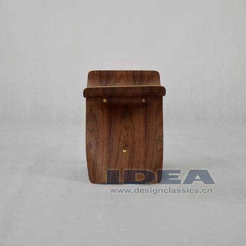 Sori Yanagi Butterfly Stool