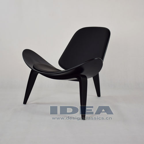 Wegner Shell Chair Black