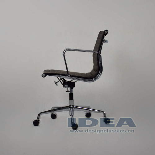 Eames Aluminum Office Chair Black