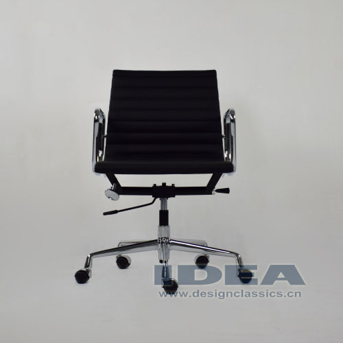 Eames Aluminum Office Chair