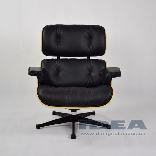 Charles Eames Lounge Chair Rosewood Veneer Black Leather